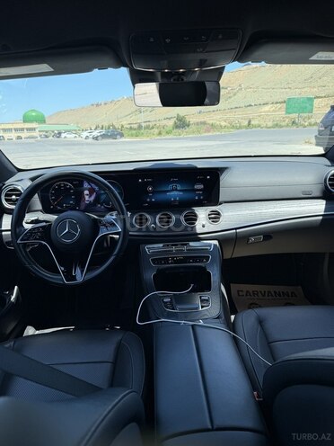 Mercedes E 350 4MATIC-11