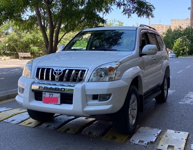 Toyota Land Cruiser Prado-6