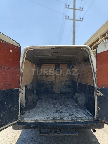 Ford Transit-6