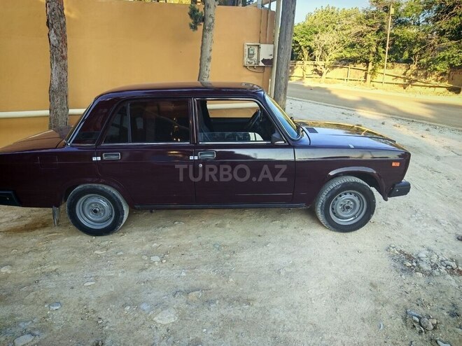 LADA (VAZ) 2107-4
