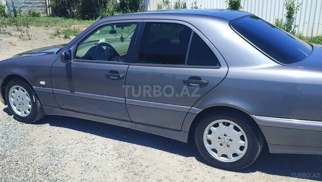 Mercedes C 200-12