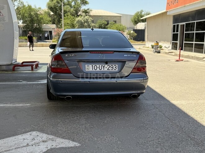 Mercedes E 320-2