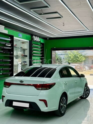Kia Rio-8