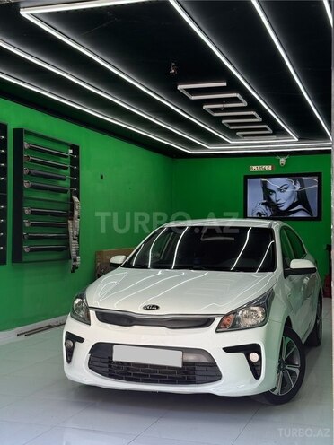 Kia Rio-3