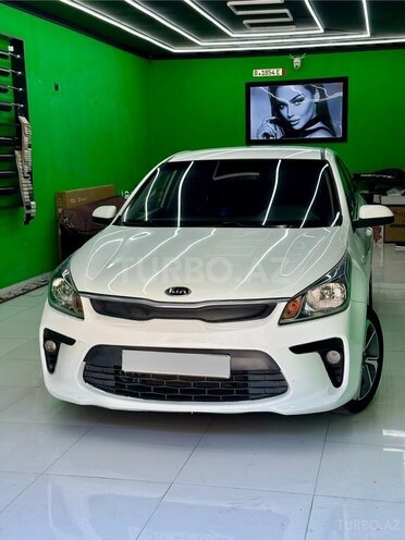 Kia Rio-2