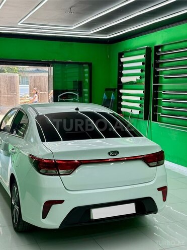 Kia Rio-7