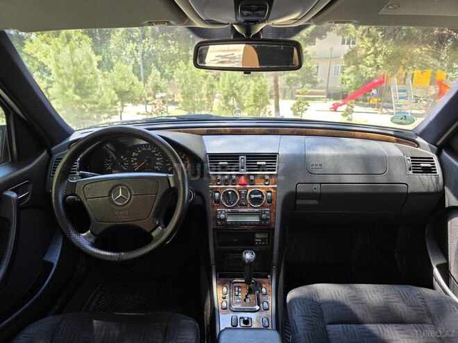 Mercedes C 220-6