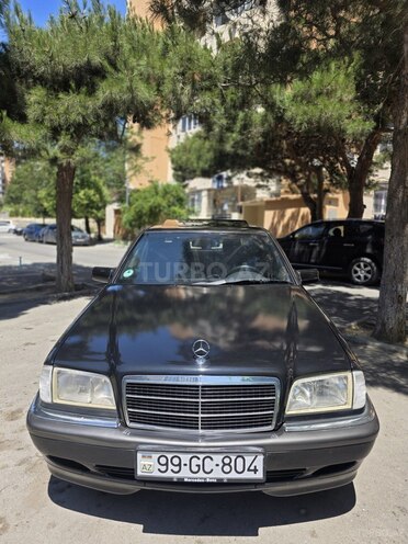 Mercedes C 220-1
