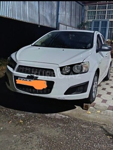 Chevrolet Aveo-1