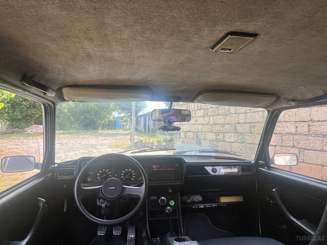 LADA (VAZ) 2107-2