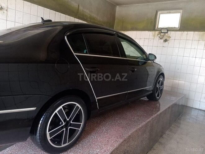 Volkswagen Passat-4