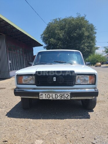 LADA (VAZ) 2107-1