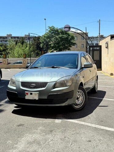 Kia Rio-1