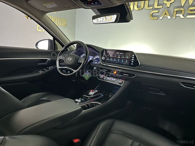 Hyundai Sonata-14