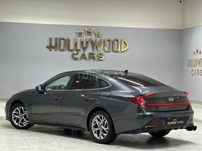 Hyundai Sonata-8
