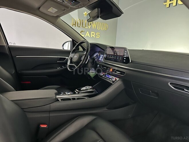 Hyundai Sonata-21
