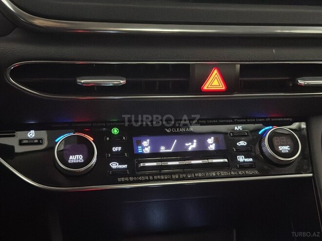 Hyundai Sonata-27