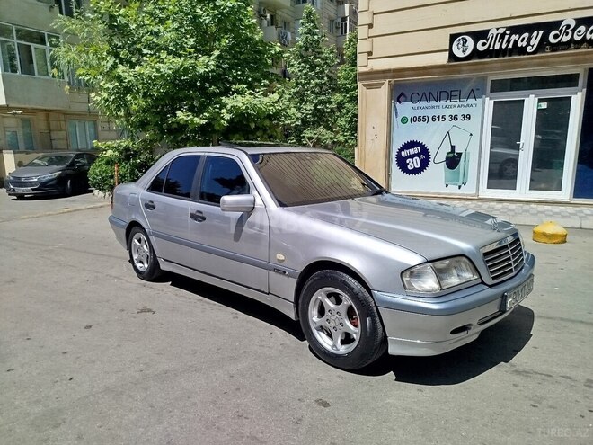Mercedes C 240-4
