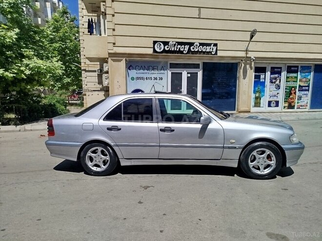 Mercedes C 240-9