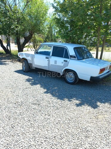 LADA (VAZ) 2107-4