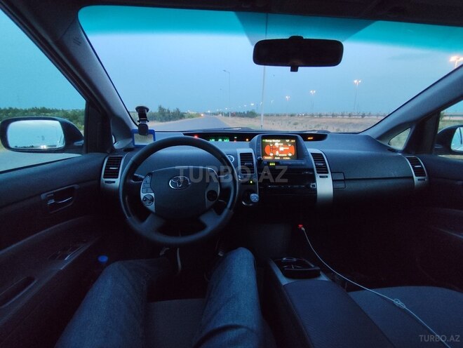 Toyota Prius-10