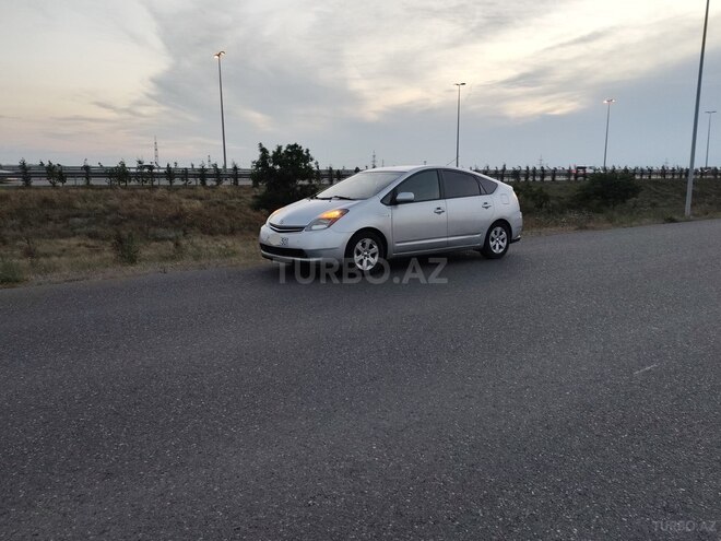 Toyota Prius-3