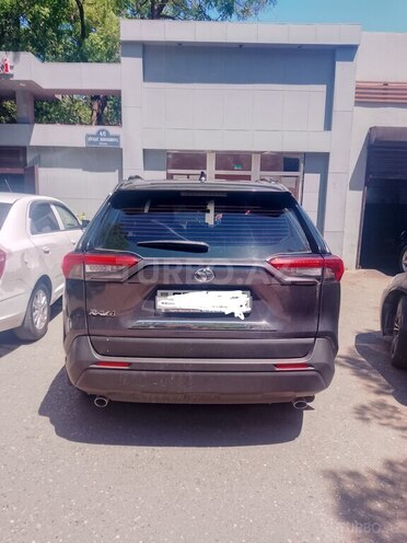 Toyota RAV4-2