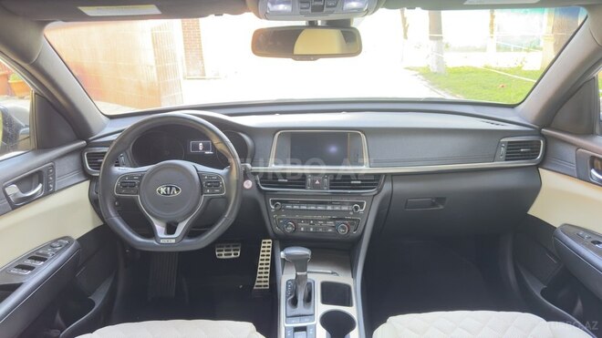 Kia Optima-11