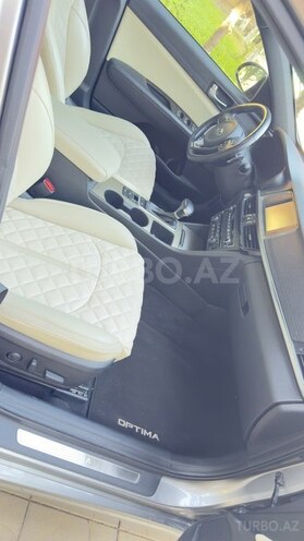 Kia Optima-10