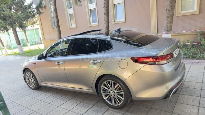 Kia Optima-6