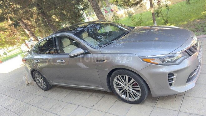 Kia Optima-4