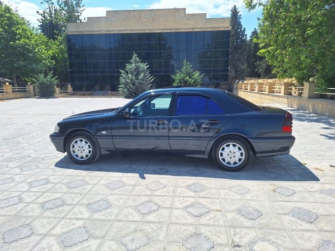 Mercedes C 200-4
