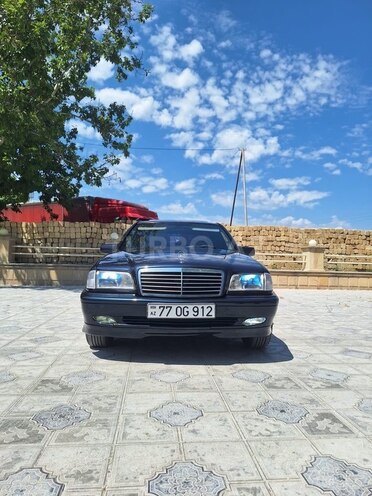 Mercedes C 200-1