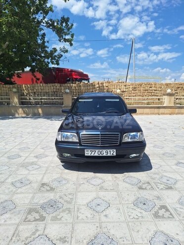 Mercedes C 200-2