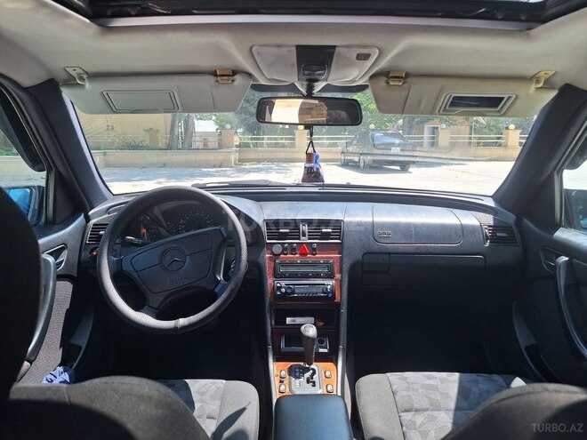Mercedes C 200-13