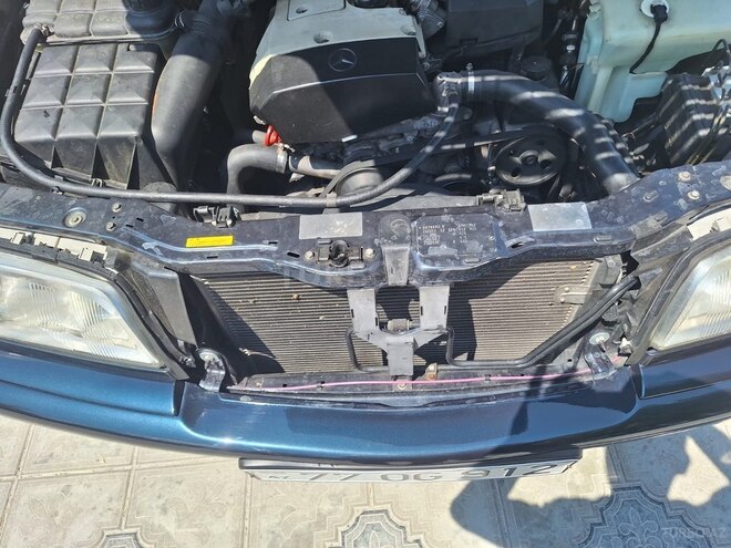 Mercedes C 200-11