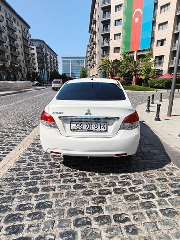 Mitsubishi Attrage-2