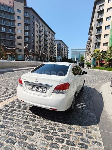 Mitsubishi Attrage-6