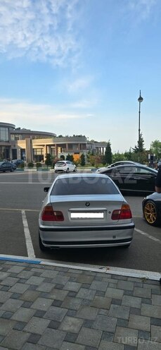BMW 320-3