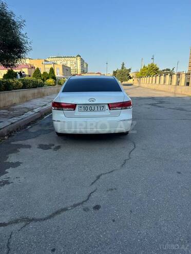 Hyundai Sonata-9