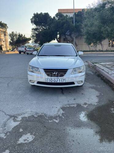 Hyundai Sonata-1