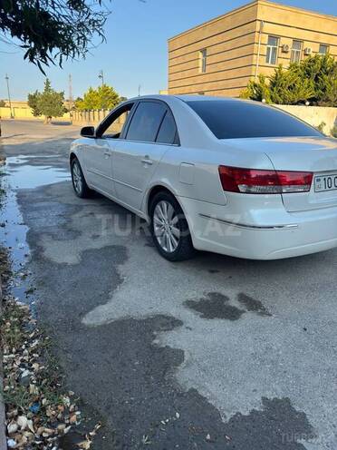 Hyundai Sonata-4
