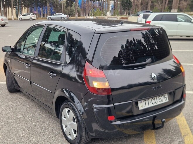 Renault Scenic-13