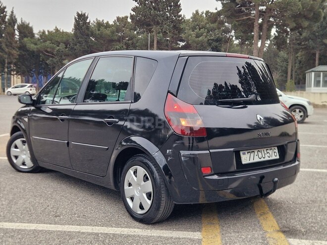 Renault Scenic-16