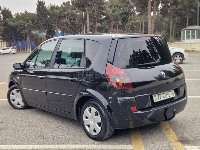 Renault Scenic-11