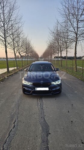 BMW 330-2