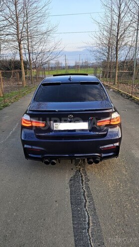 BMW 330-3