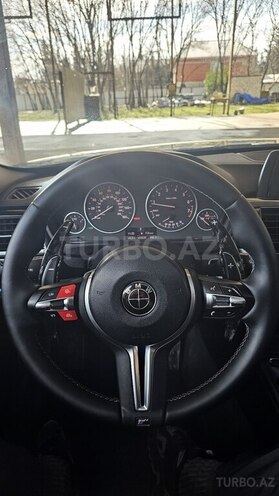BMW 330-8