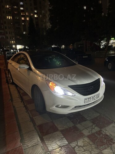Hyundai Sonata-8