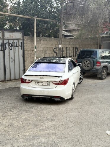Hyundai Sonata-10